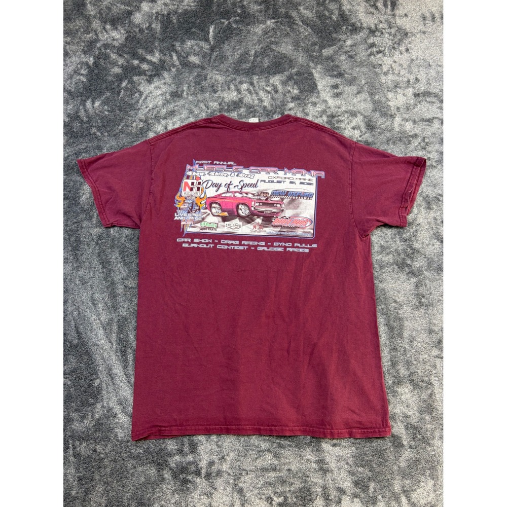 Gildan T-Shirt Mens L Maroon Muscle Car Mania Day of Speed Graphic Maine Racing - Picture 5 of 6